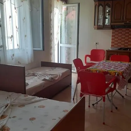 Vila Marsen Pogradaş
