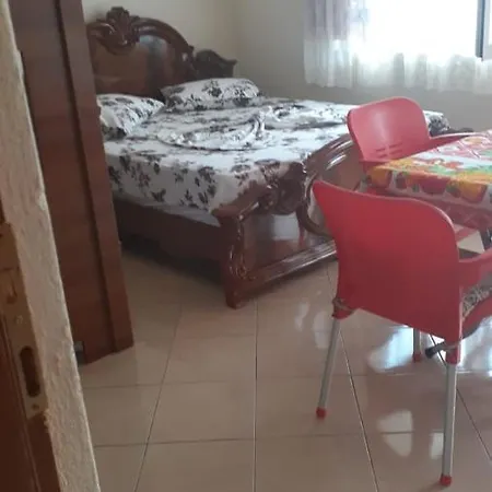 Vila Marsen * Pogradaş