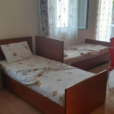 Vila Marsen Pogradaş
